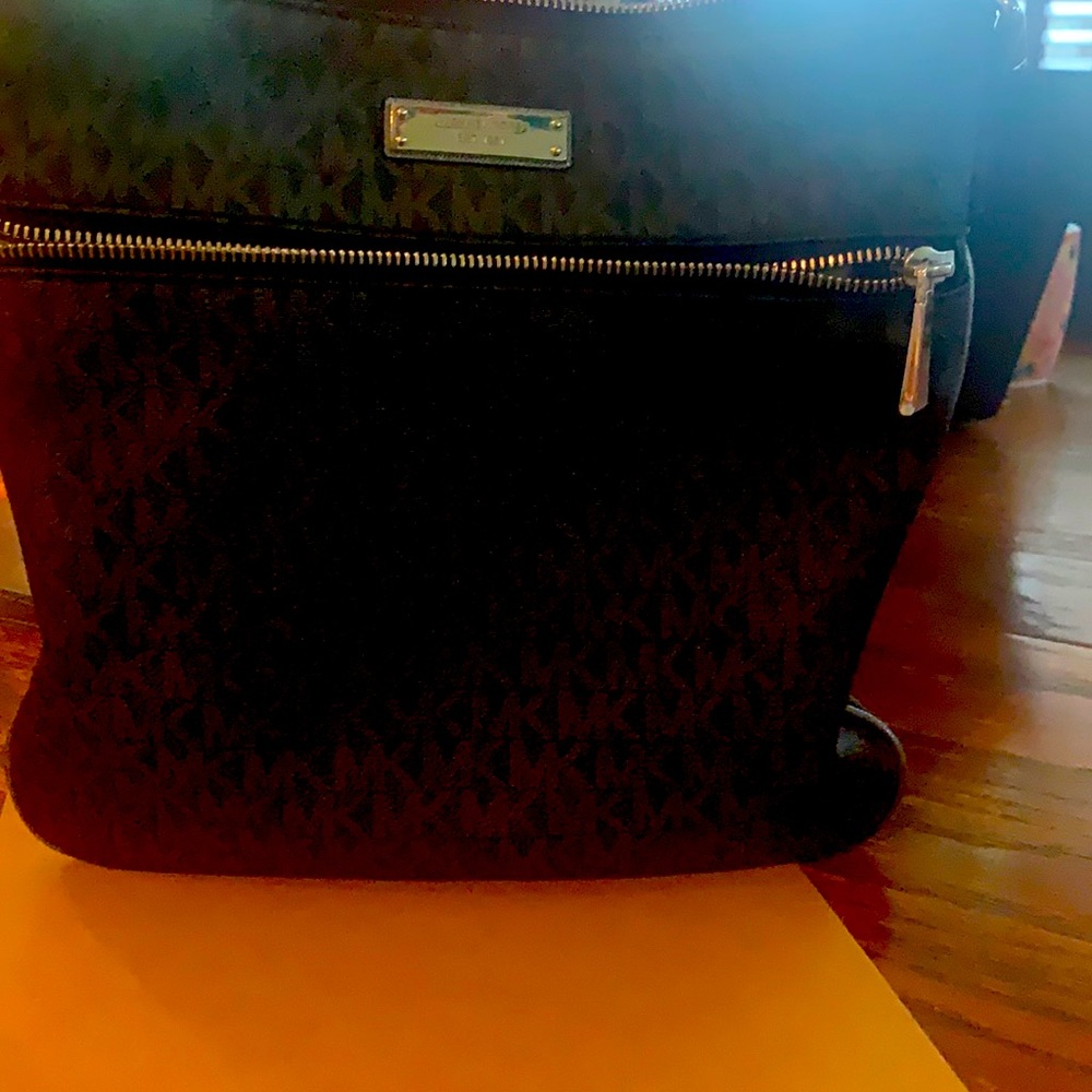 Michael Kors crossbody bag